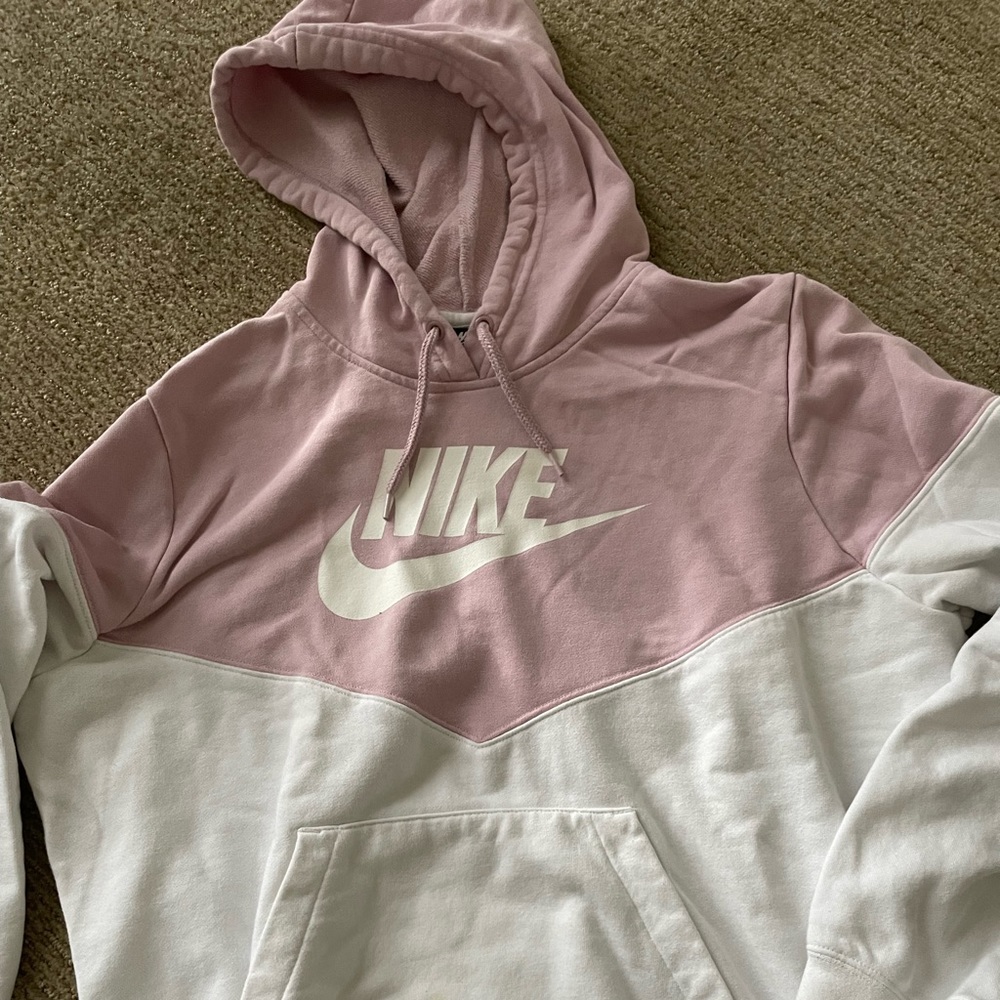 NIKE sweatshirt. SIZE XL.